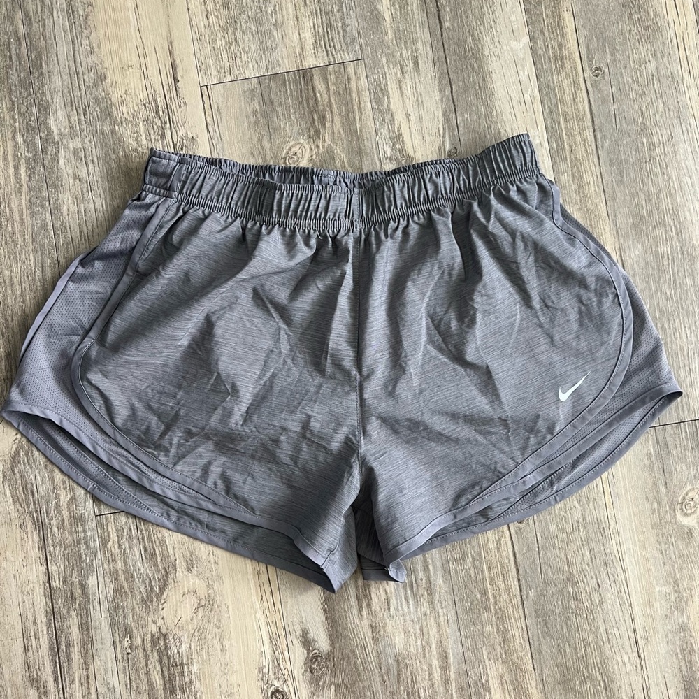 Hardly worn Nike Tempo shorts